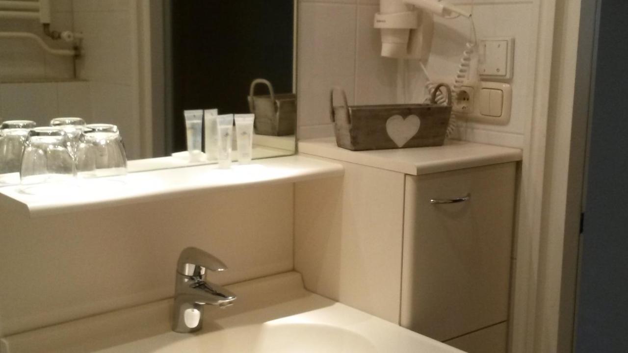 Aparthotel Ons Epen Habitación foto
